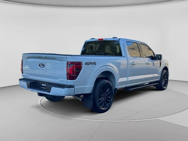 Certified Used 2025  Ford Lariat image 5