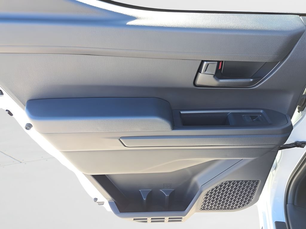 2026 Toyota Tacoma SR5 - Photo 7