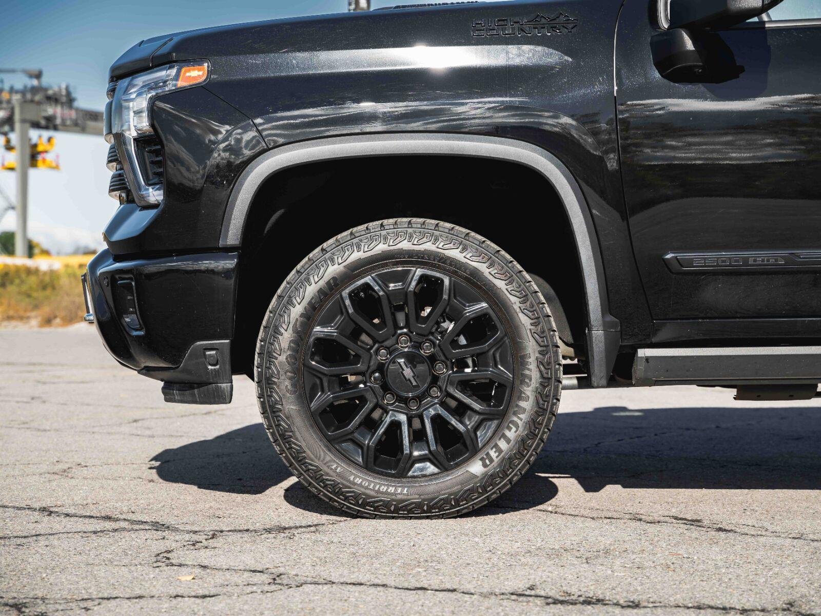 Used 2026 Black Chevrolet High Country image 13