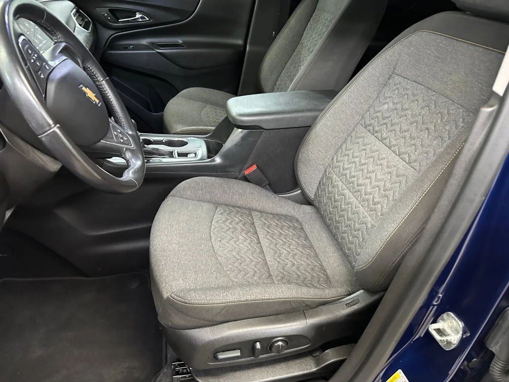 Certified Used 2022 Blue Glow Metallic Chevrolet LT image 5