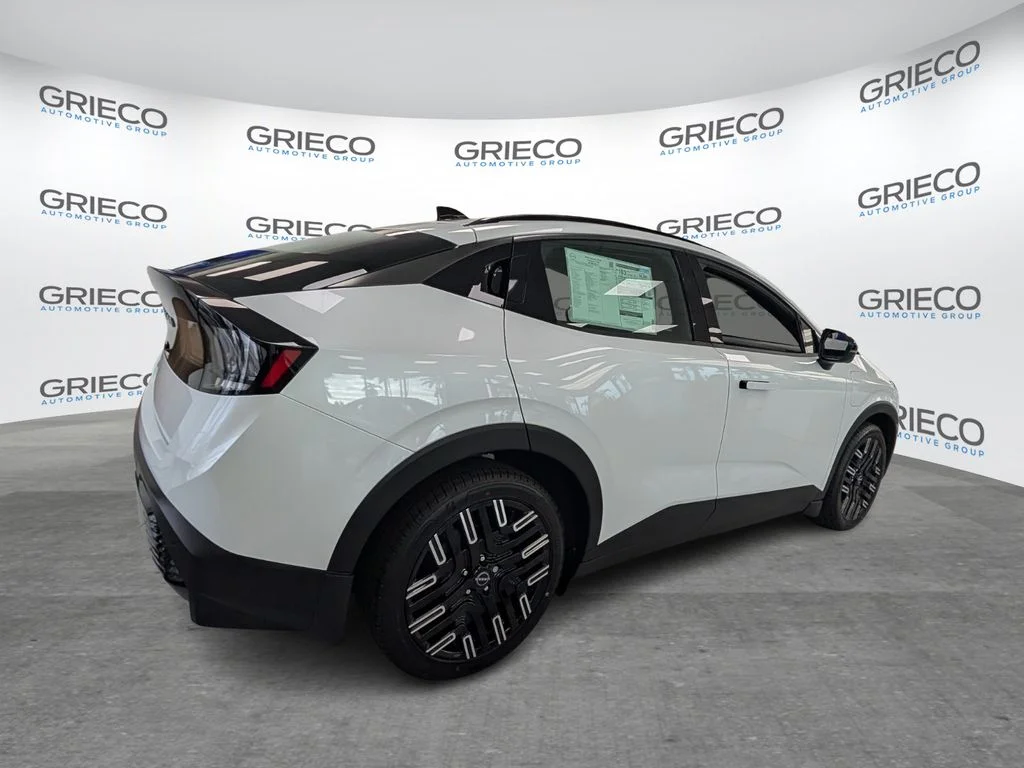 2026 Nissan LEAF Platinum+ - Photo 6