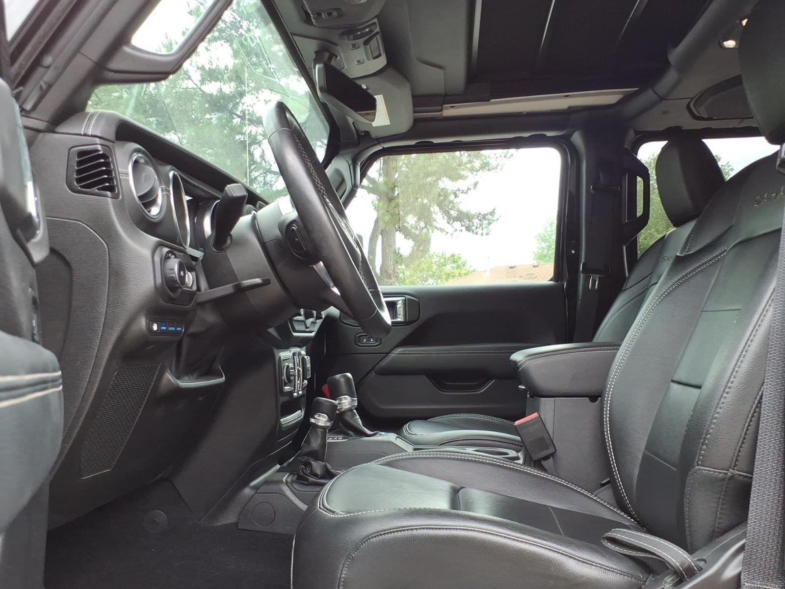 Used 2023 Black Clearcoat Jeep Sahara image 13