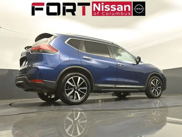 Used 2020 Blue Nissan SL image 34