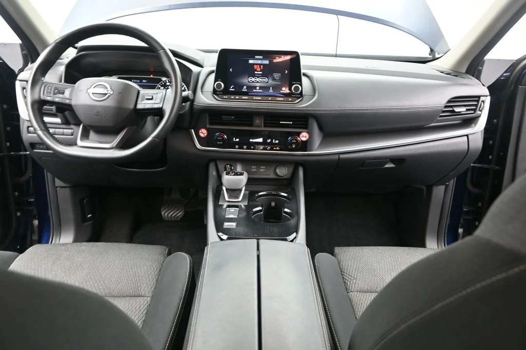 Used 2025 Blue Nissan SV image 30