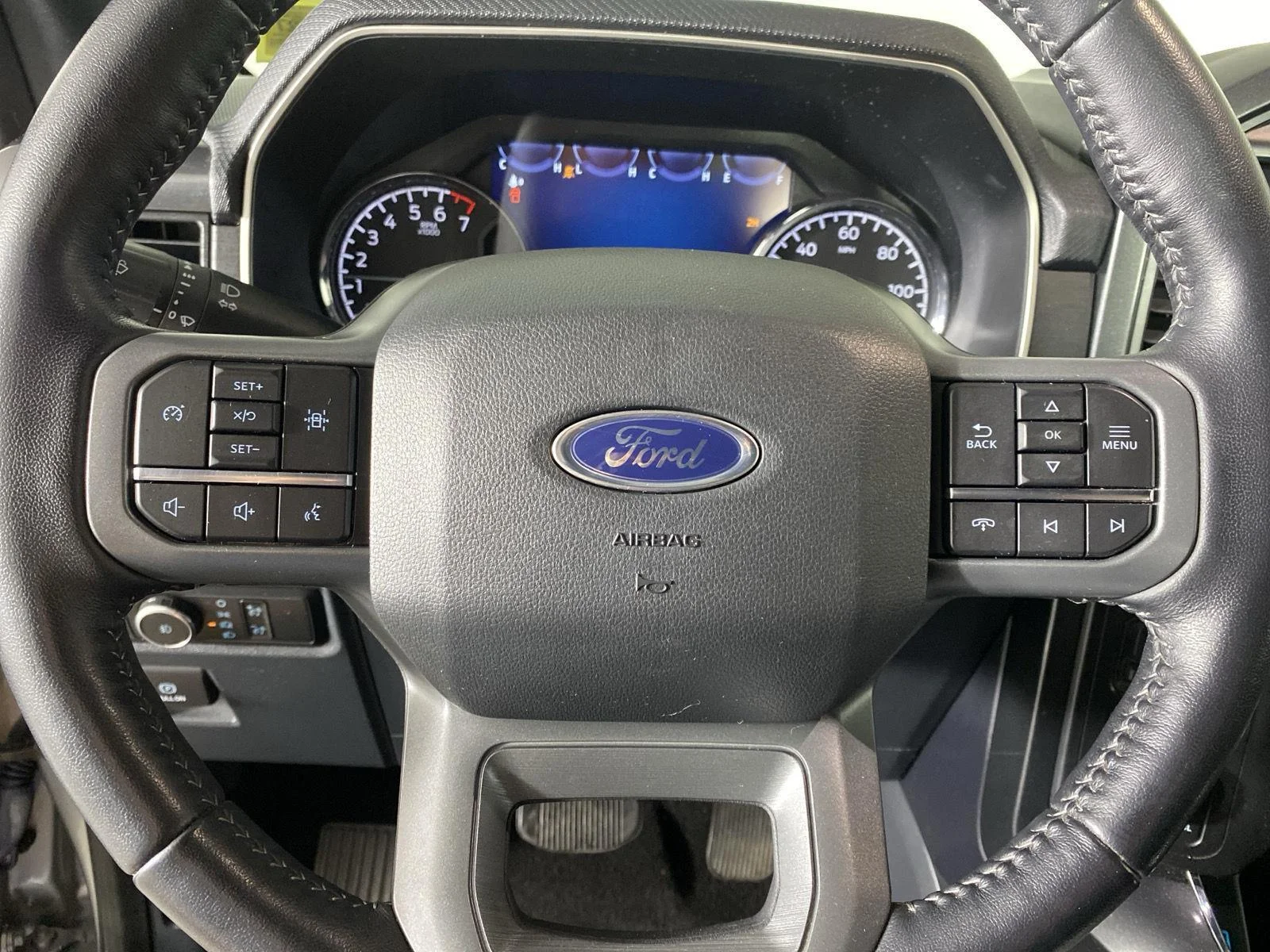 Used 2022 Iconic Silver Ford XLT image 14