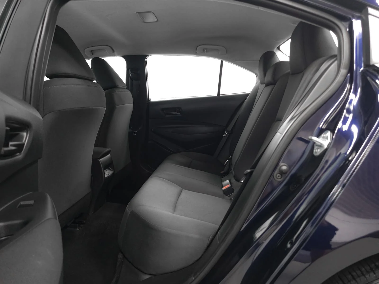 Certified Used 2025  Toyota LE image 5