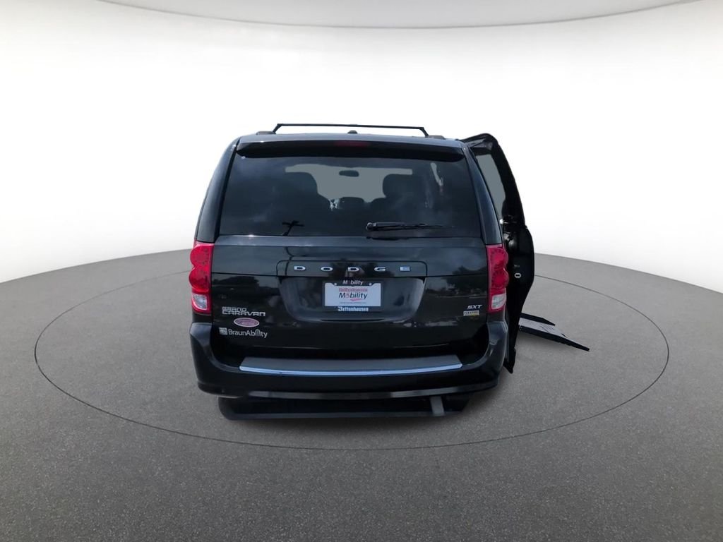2016 Dodge Grand Caravan SXT - Photo 5
