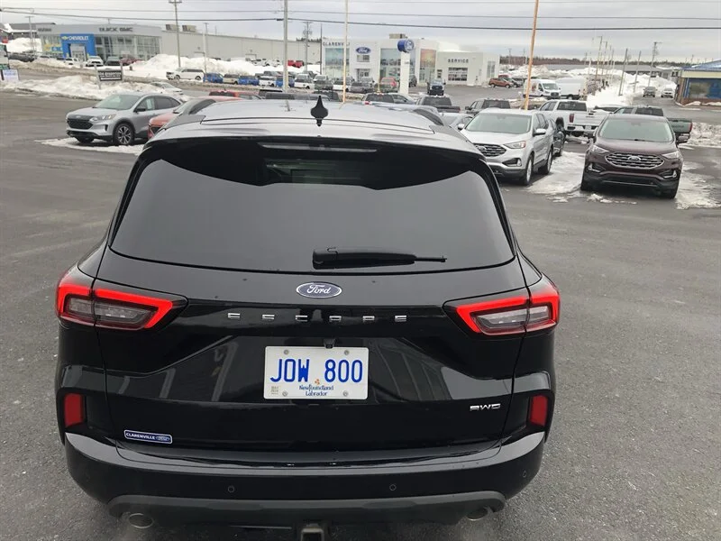 Used 2023 Black Ford ST-Line Select image 16