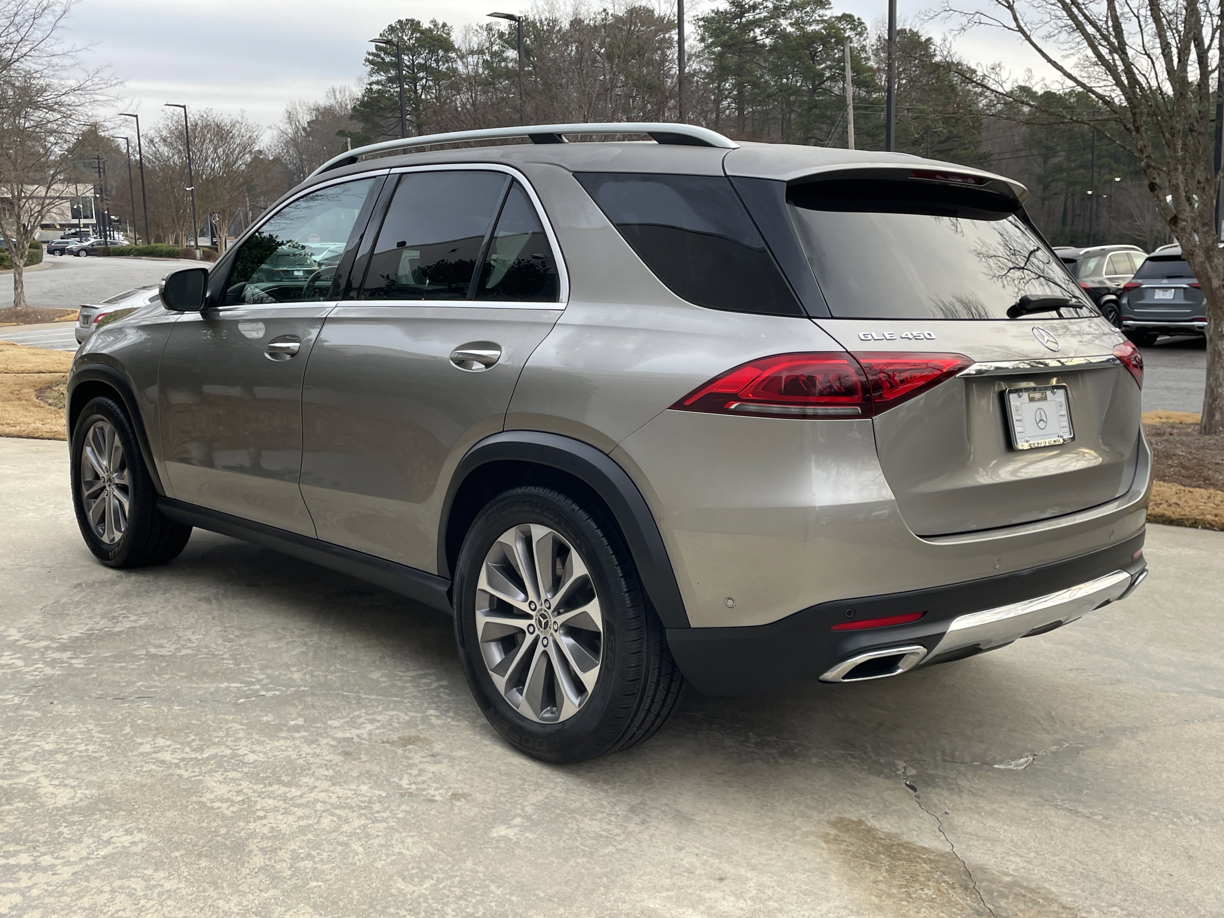Certified Used 2022 Mojave Silver Metallic Mercedes-Benz GLE 450 4MATIC® SUV image 13