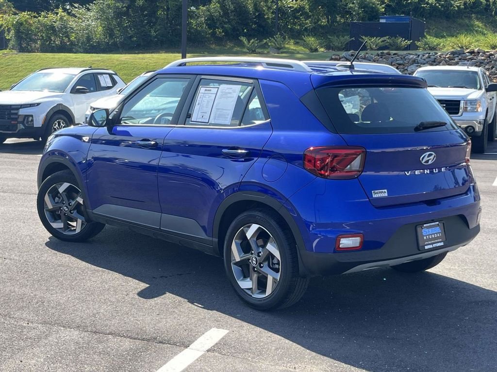 Used 2024 Blue Hyundai SEL image 5
