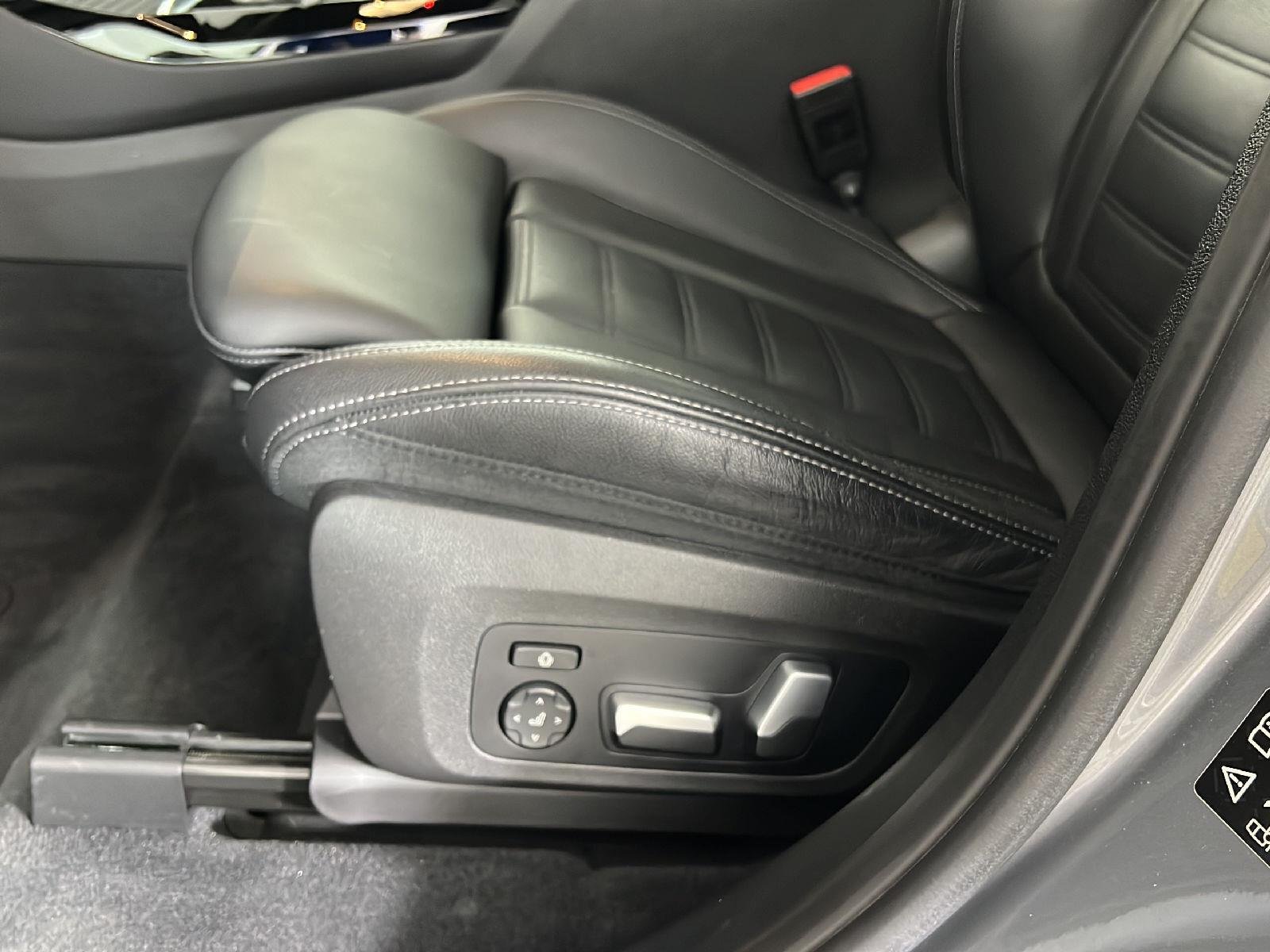 Used 2023 Skyscraper Gray Metallic BMW xDrive30i image 15
