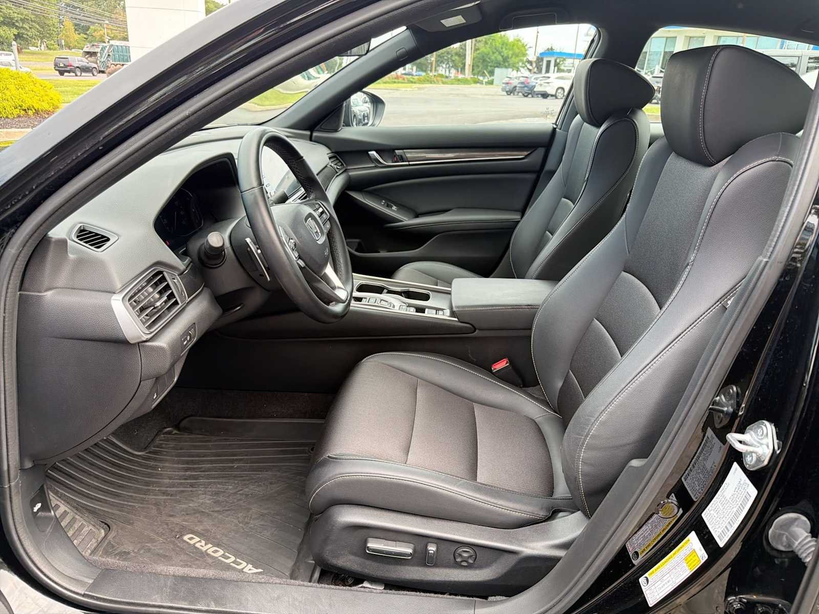 Used 2022 Crystal Black Pearl Honda Sport image 11