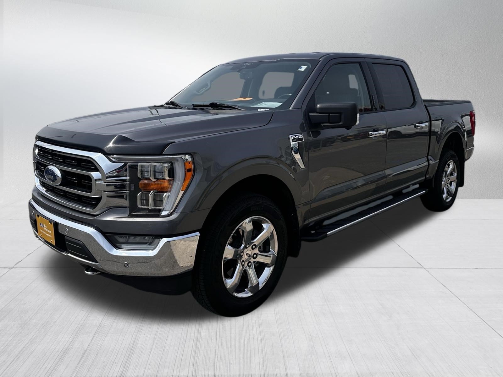 Used 2021 Carbonized Gray Metallic Ford XLT image 3