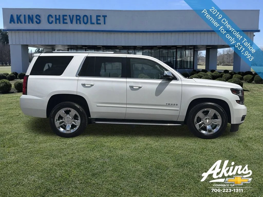 Certified Used 2019 IRIDESCENT PEARL TRICOAT Chevrolet Premier image 4