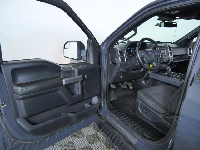 Used 2017 Gray Ford XLT image 17