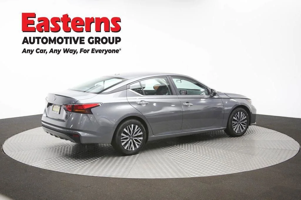 Used 2025 Gray Nissan 2.5 SV image 45