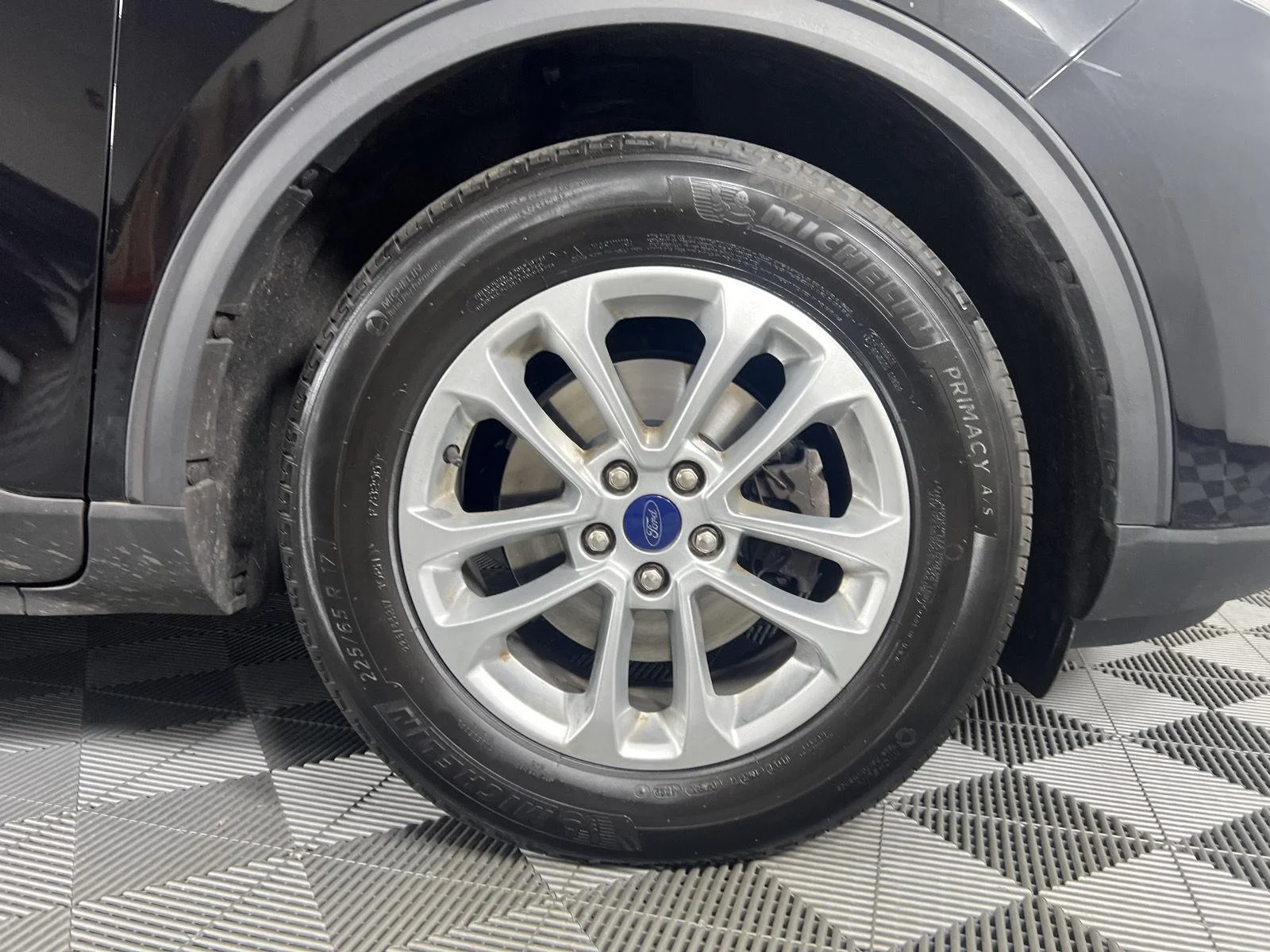 Used 2022 Agate Black Ford SE image 13