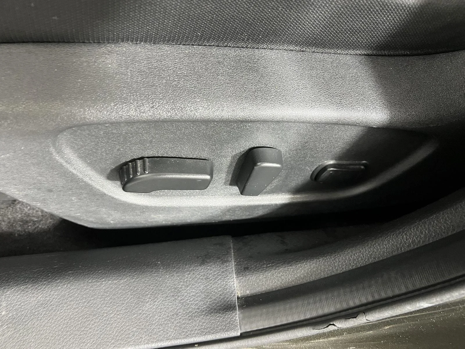 Used 2017 Midnight Jade Nissan SV image 13