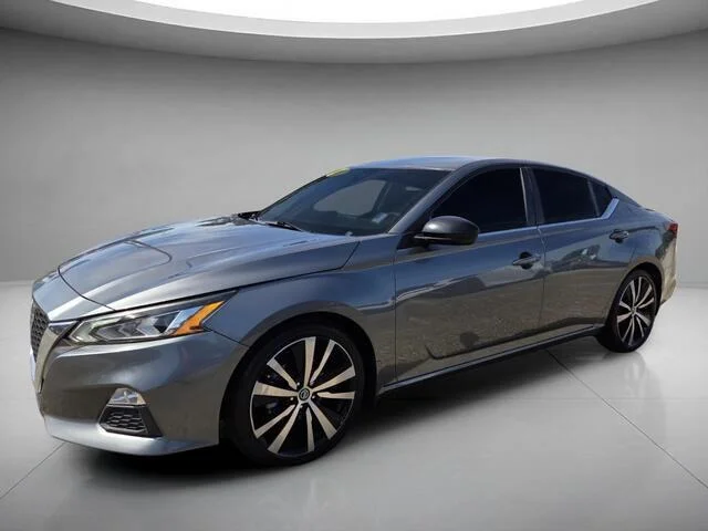 Used 2021 Gun Metallic Nissan 2.5 SR image 1
