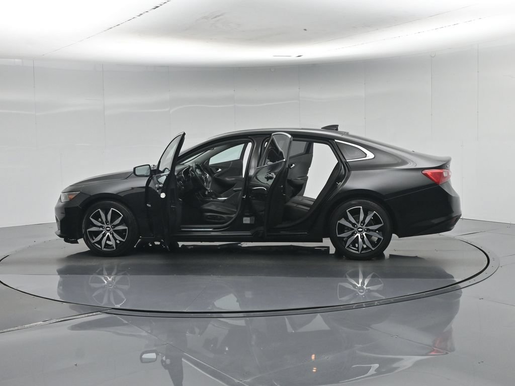 Used 2017 Black Chevrolet LT image 40