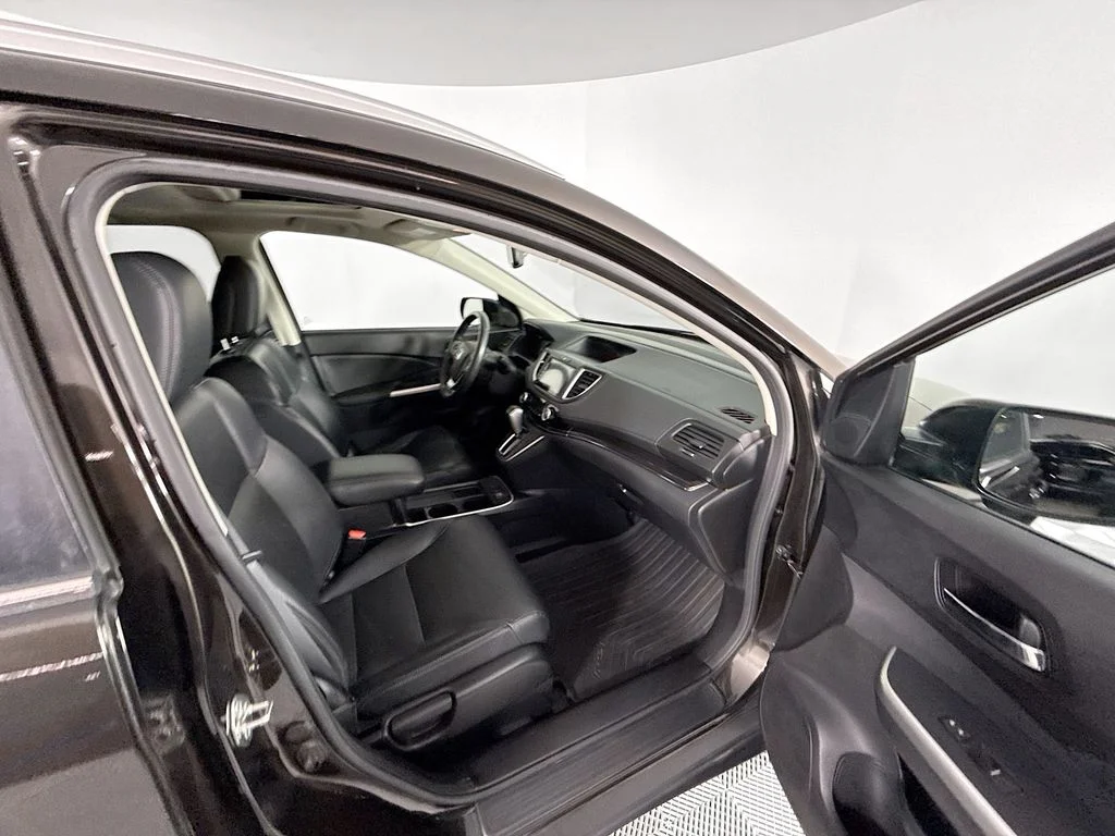 Used 2016 Kona Coffee Metallic Honda EX-L image 30
