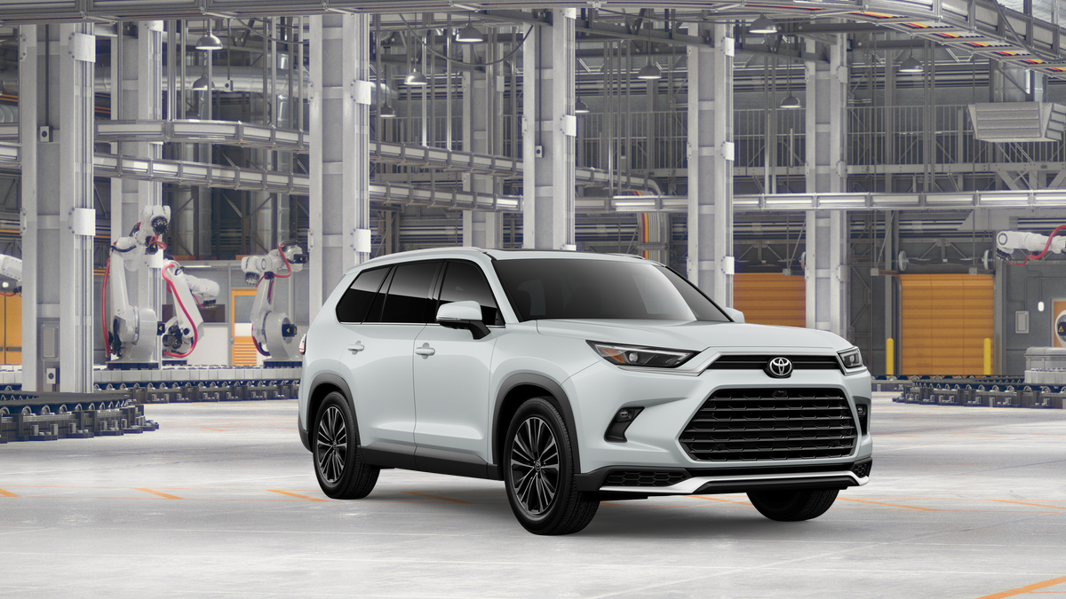 New 2026 Wind Chill Pearl Toyota Hybrid MAX Platinum image 15