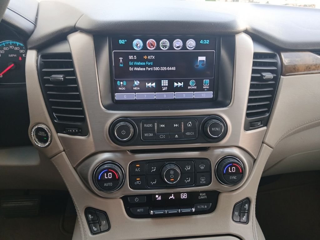 Used 2017 White GMC Denali image 20