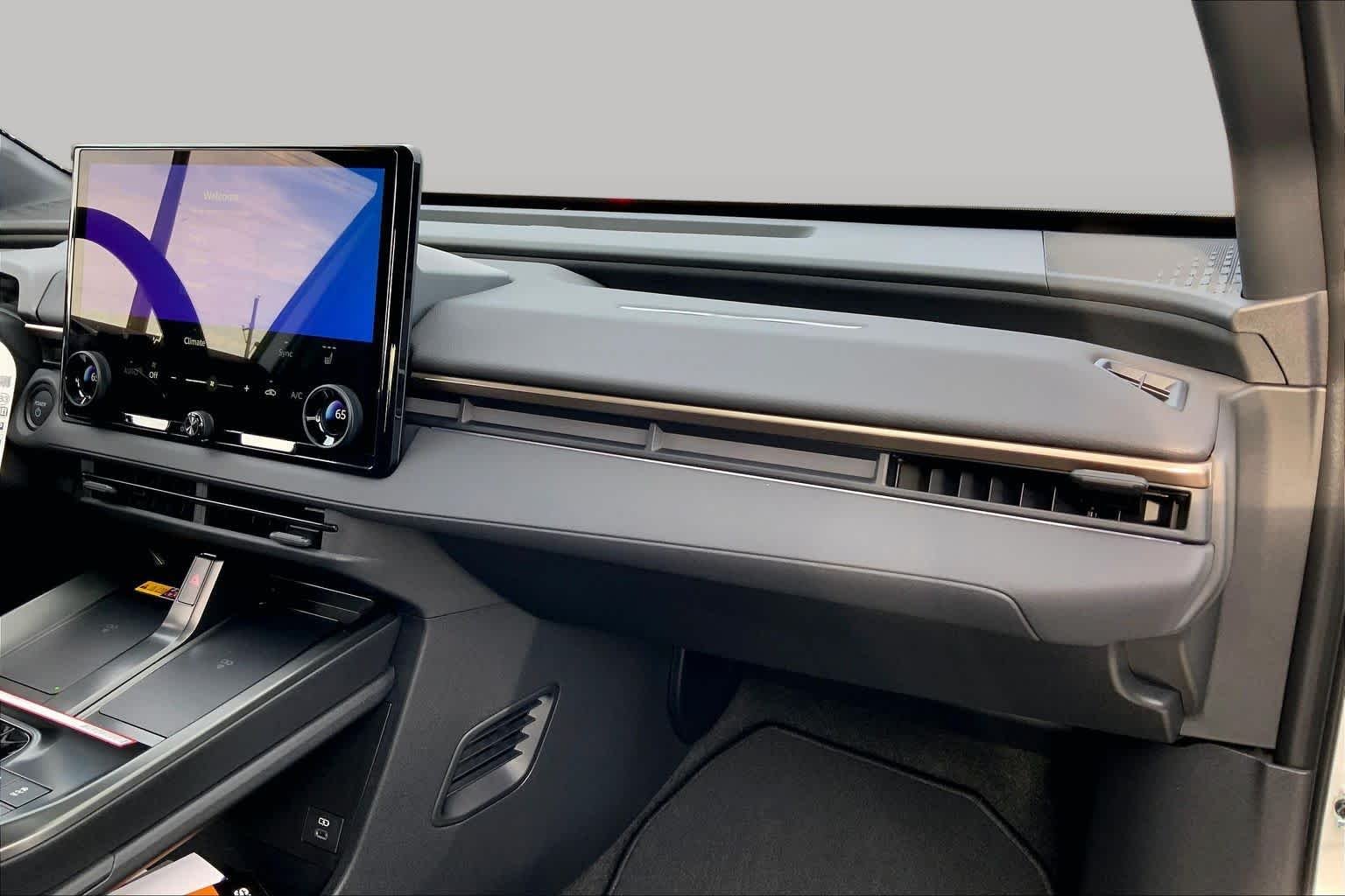 Used 2026 Wind Chill Pearl Toyota XLE Plus image 18