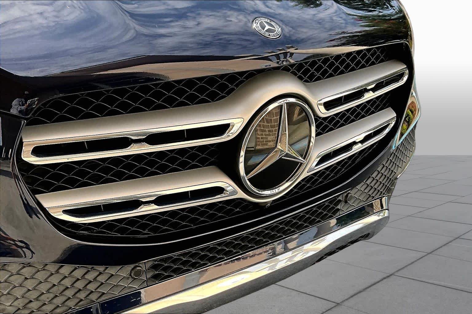 Used 2020 Lunar Blue Metallic Mercedes-Benz GLE 350 image 30