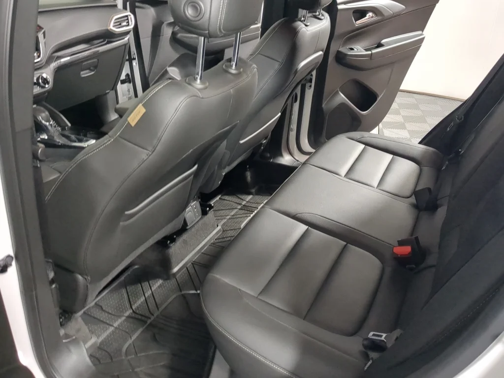 Used 2023 White Chevrolet ACTIV image 14