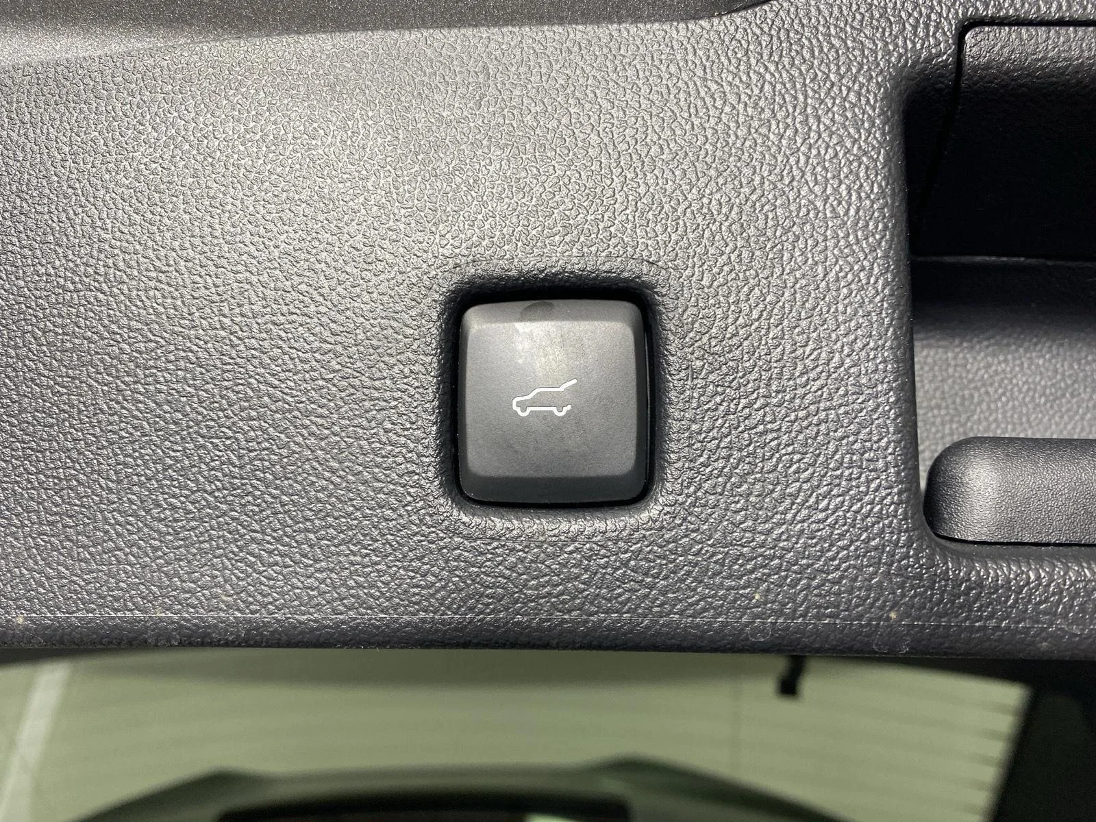 Used 2023 Iconic Silver Ford ST-Line image 27