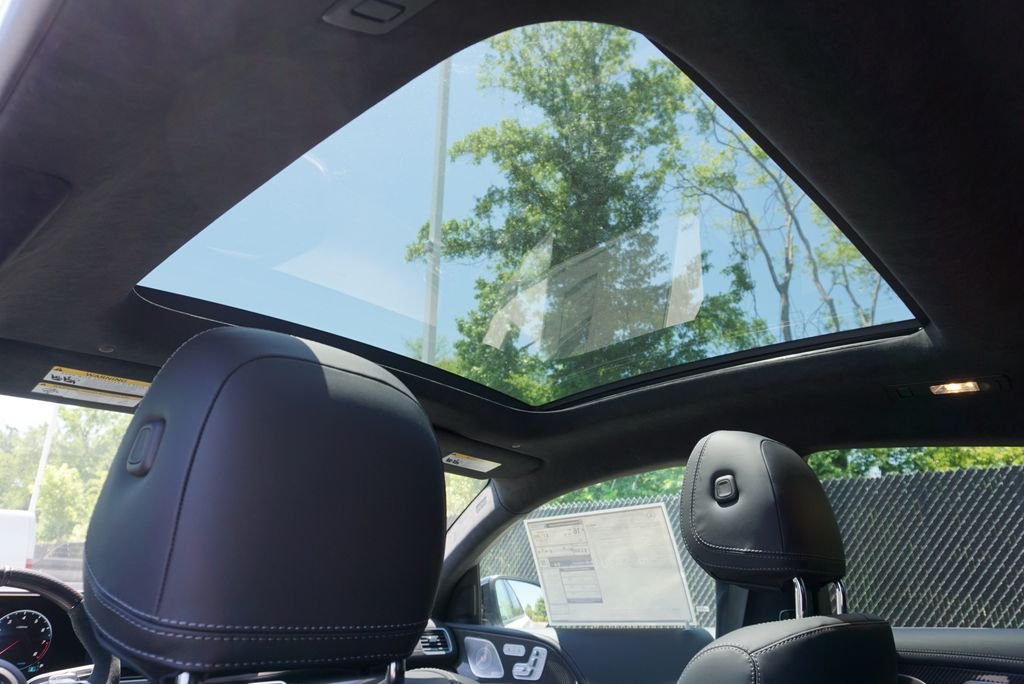 New 2026 MANUFAKTUR Moonlight White Metallic Mercedes-Benz GLE 63 S AMG® image 16