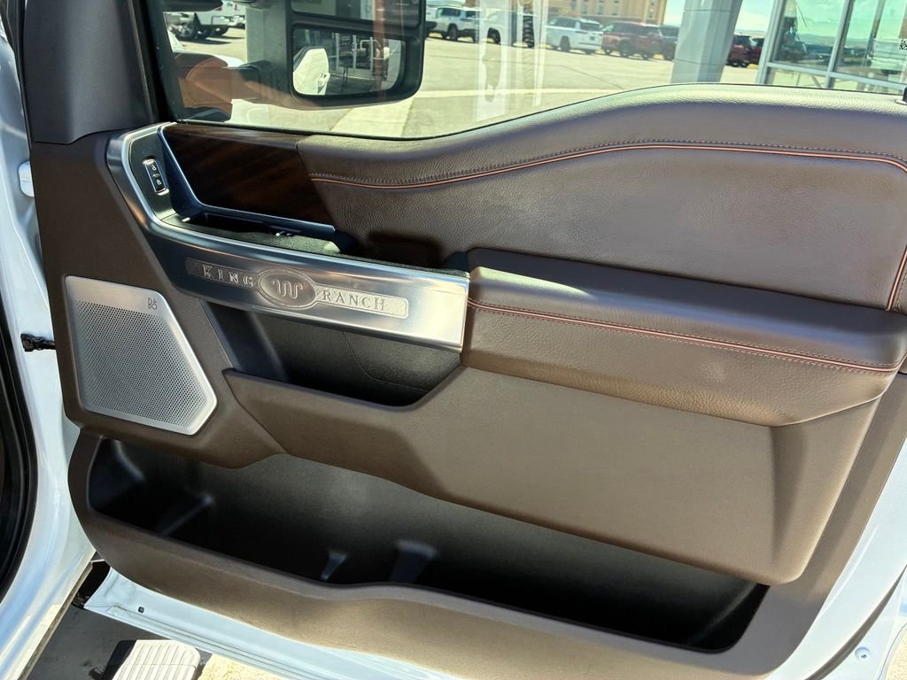 Used 2024  Ford King Ranch image 40