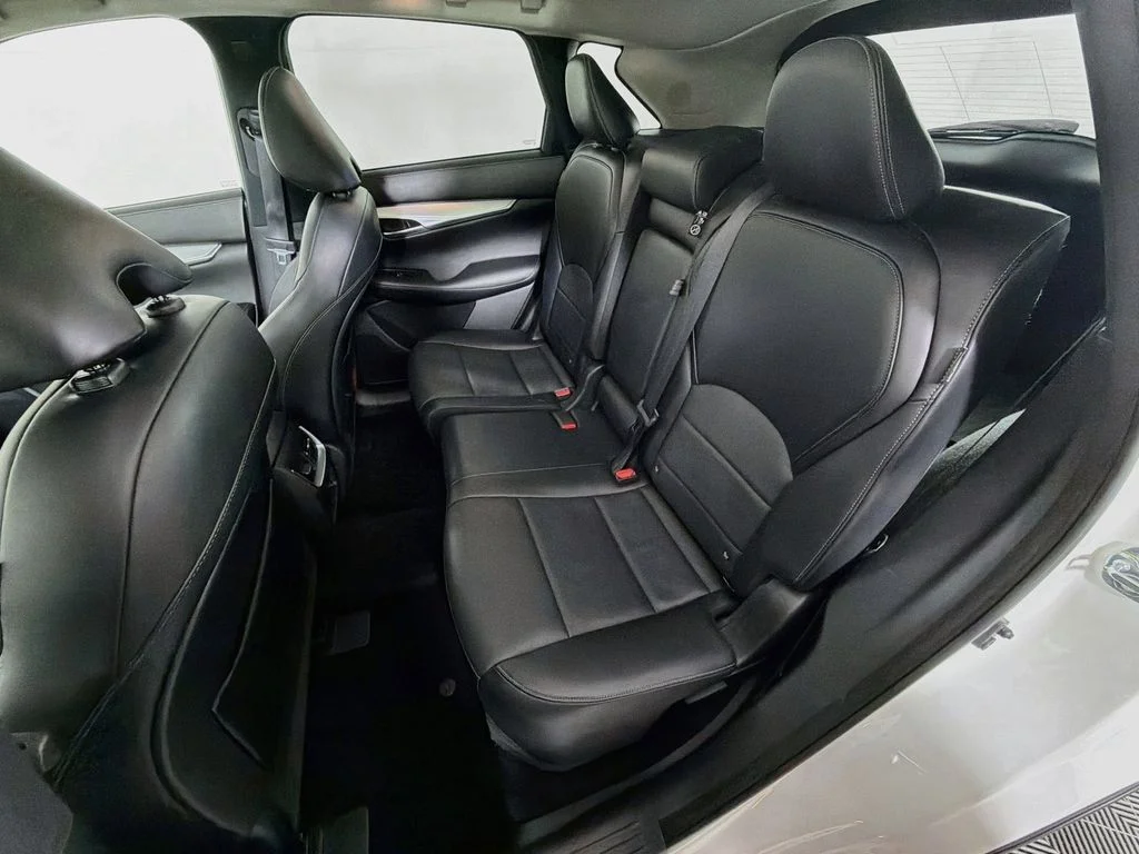 Used 2022 White INFINITI ESSENTIAL image 26