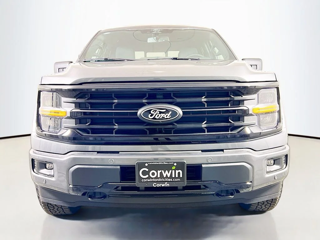 New 2026 Carbonized Gray Metallic Ford XLT image 4