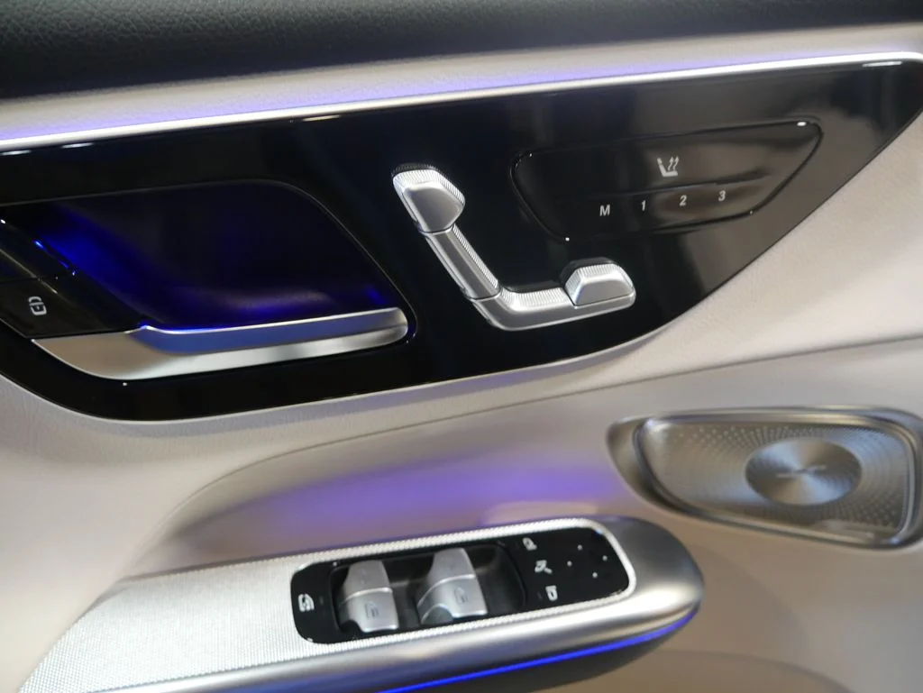 2026 Mercedes-Benz GLC Base - Photo 17