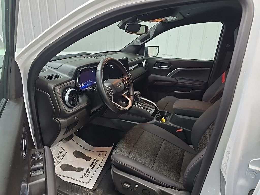 Used 2025 Summit White Chevrolet Z71 image 29