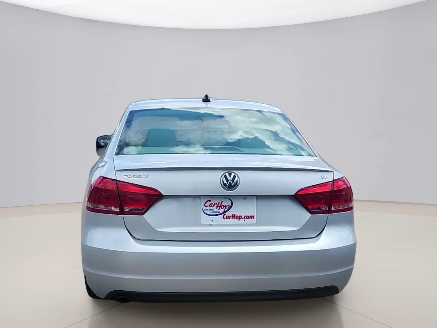 Used 2012 Silver Volkswagen SE image 6