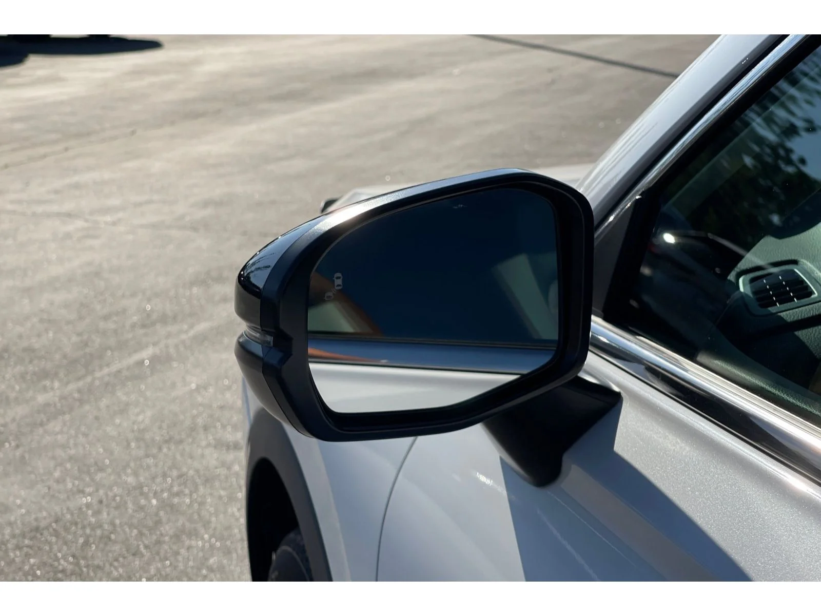 Used 2023 Platinum White Pearl Honda Sport Touring image 54
