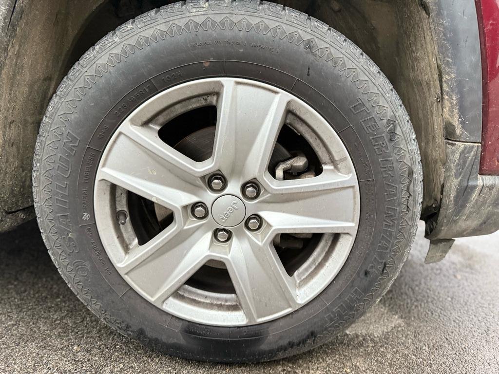 2022 Jeep Compass Latitude photo 3