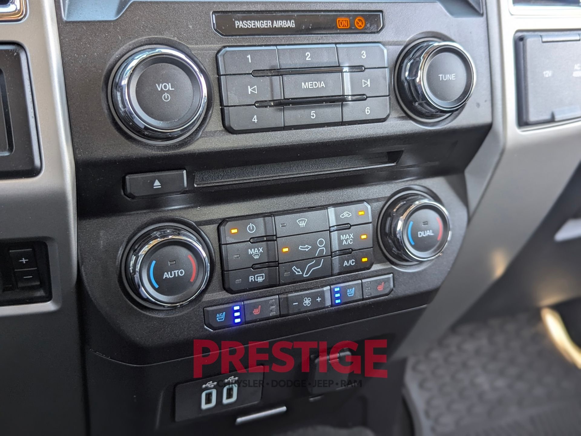 Used 2017 Silver Ford Lariat image 24