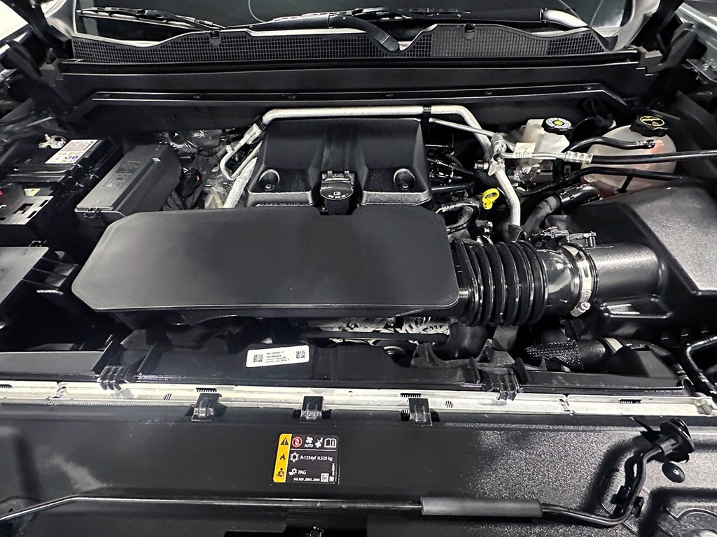 Used 2025 Gray Chevrolet LT image 37