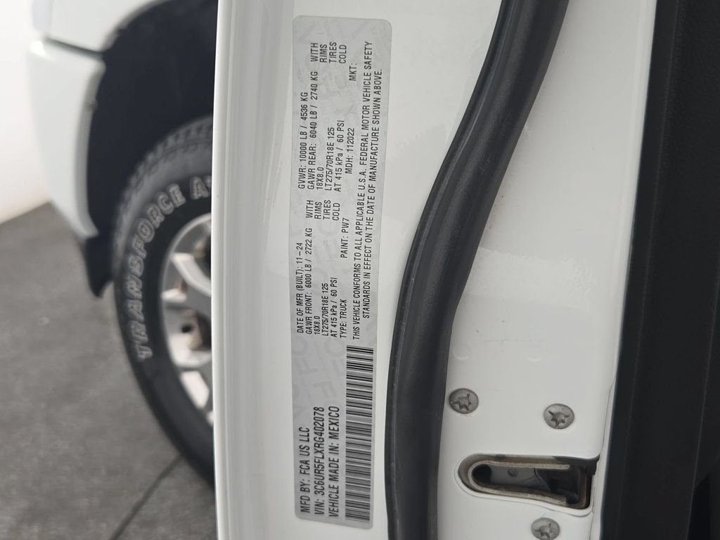 Used 2024  Ram Laramie image 40