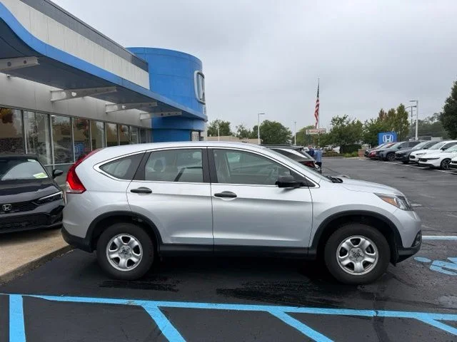 Used 2014 Alabaster Silver Metallic Honda LX image 4