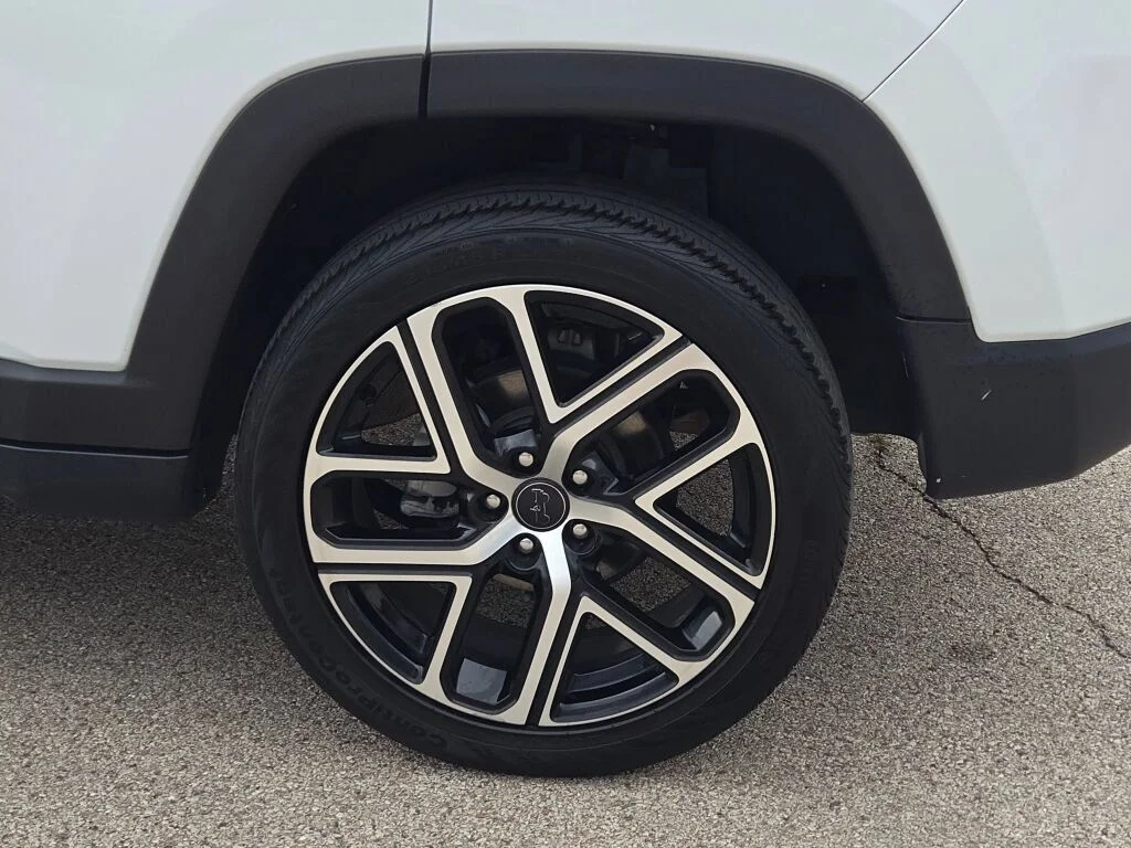 Used 2025 Bright White Clearcoat Jeep Limited image 14