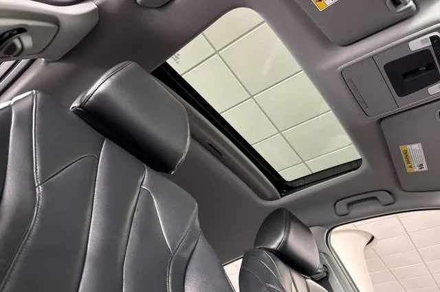 Used 2024 Liquid Carbon Metallic Acura Base image 19