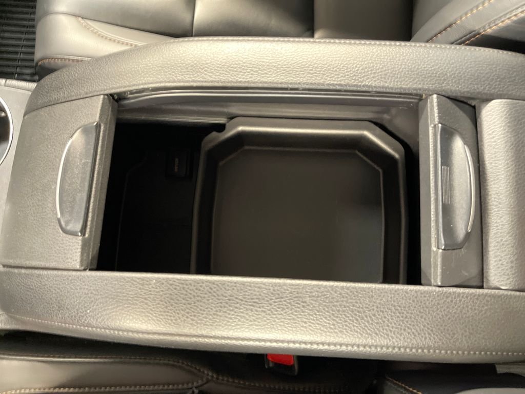 Used 2019 Gray Toyota XLE image 27