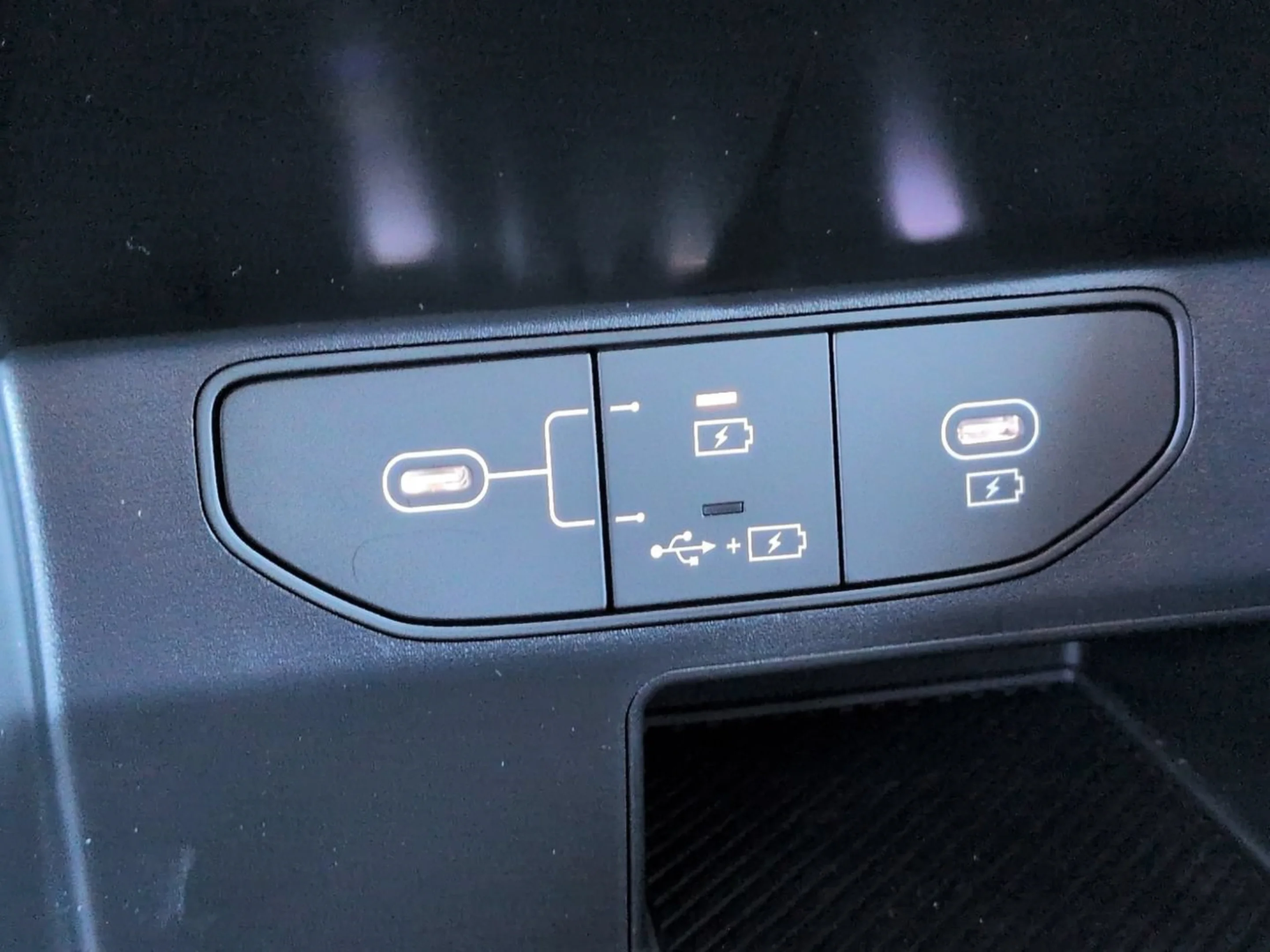 New 2026 Ivory Silver Kia LX image 34