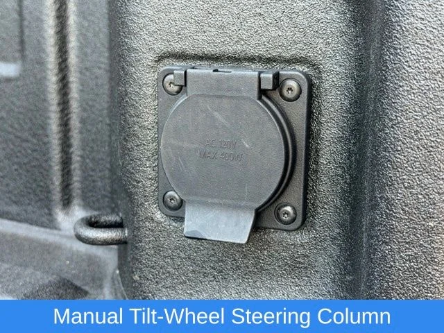 Used 2025 White Chevrolet Custom image 32