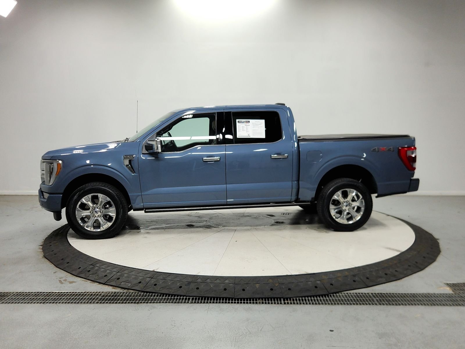 Used 2023 Azure / Gray Metallic Ford Platinum image 5